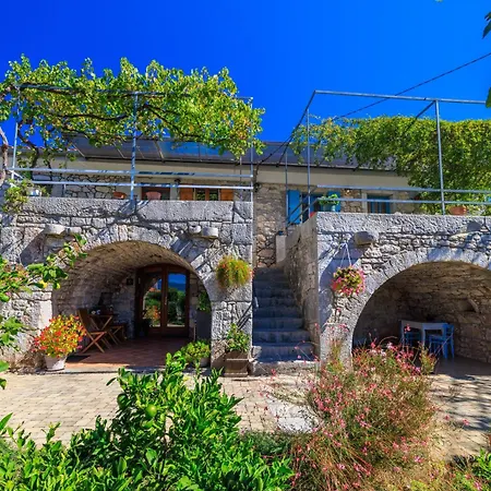 Insula Insule * Skrbčići