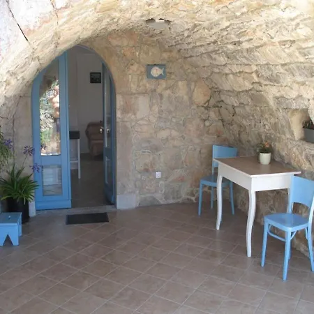 Apartment Insula Insule - Rustic & Peaceful *