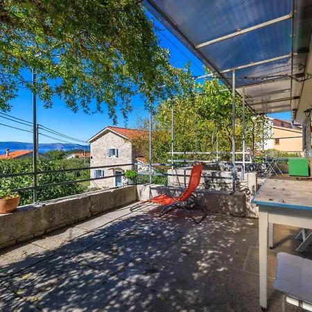 Insula Insule Apartment *