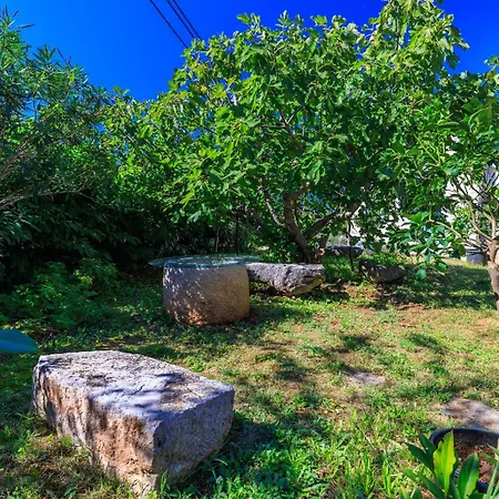 Appartement Insula Insule Skrbčići