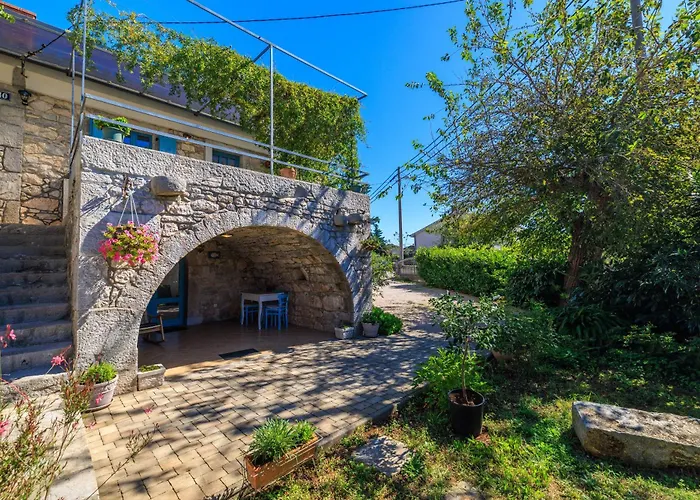 Insula Insule Apartament